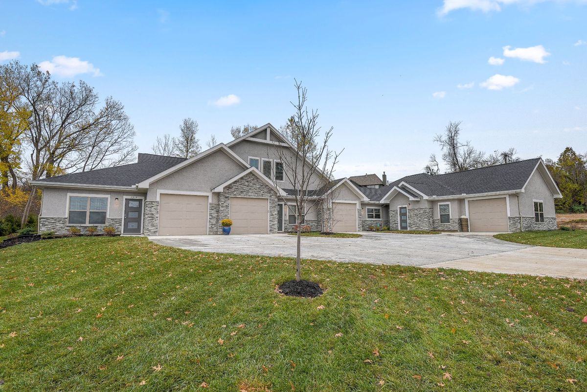 Birchwood Villas of Overland Park